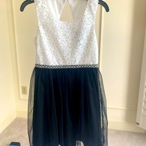 Sz 8 Special Occasion Dress NWOT